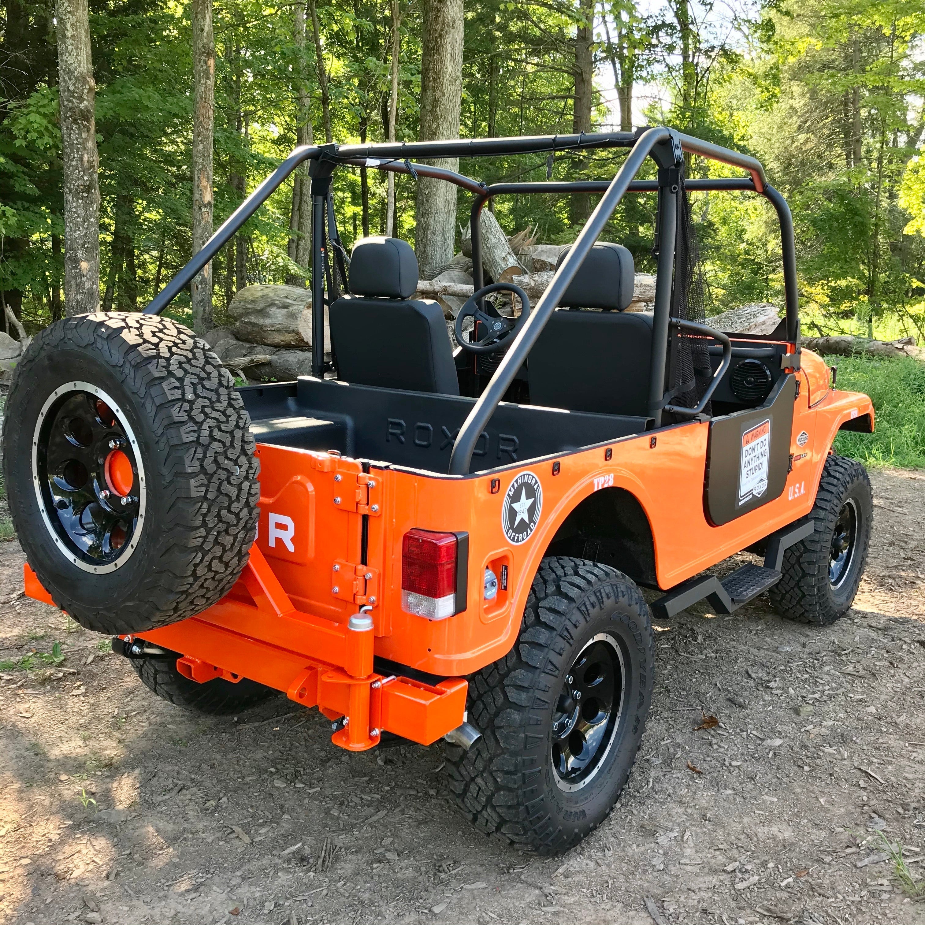 MAHINRA ROXOR BOLT ON TIRE CARRIER FOR FARM / UTILITY BUMPER